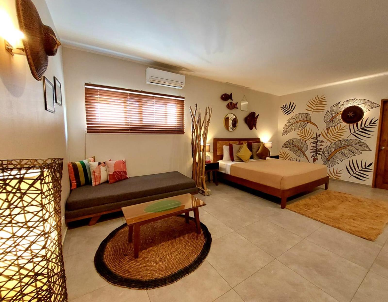 Halamanan Residences Villa