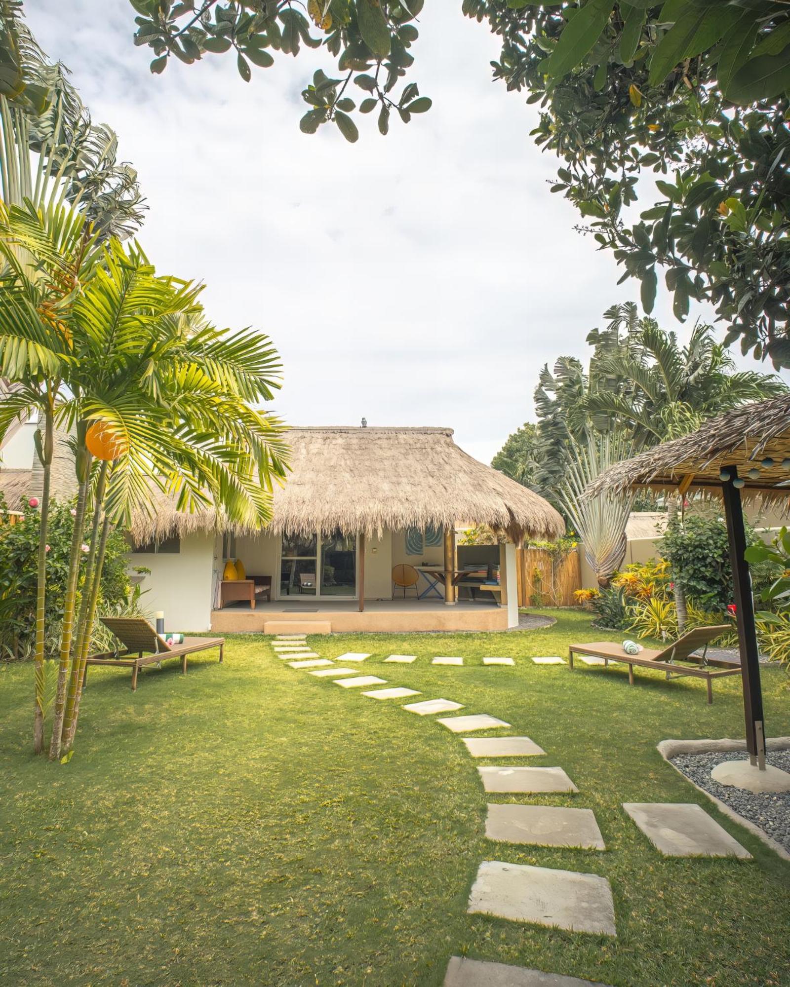 Halamanan Residences Villa